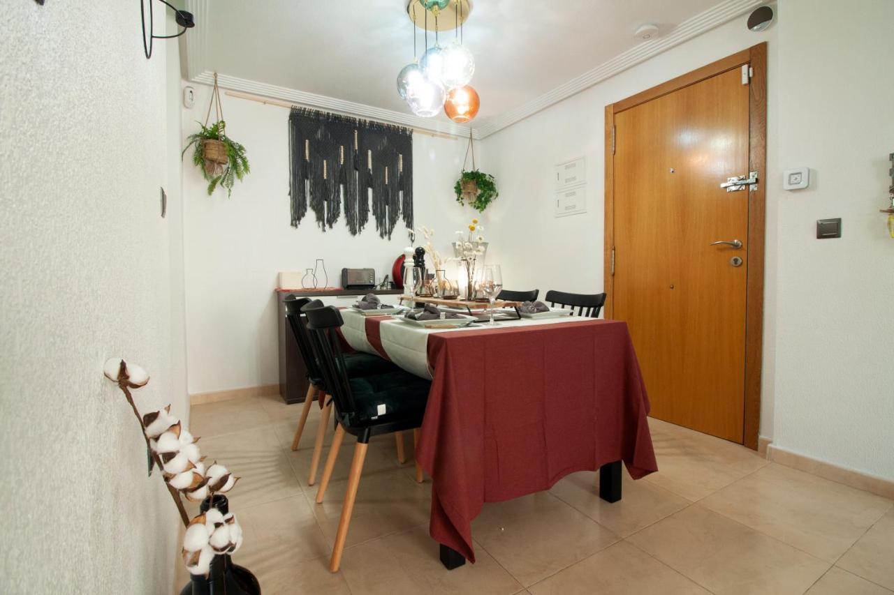 El Apartamento De Maria Jose Lejlighed Torrevieja Eksteriør billede