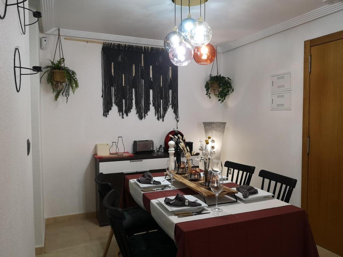 El Apartamento De Maria Jose Lejlighed Torrevieja Eksteriør billede