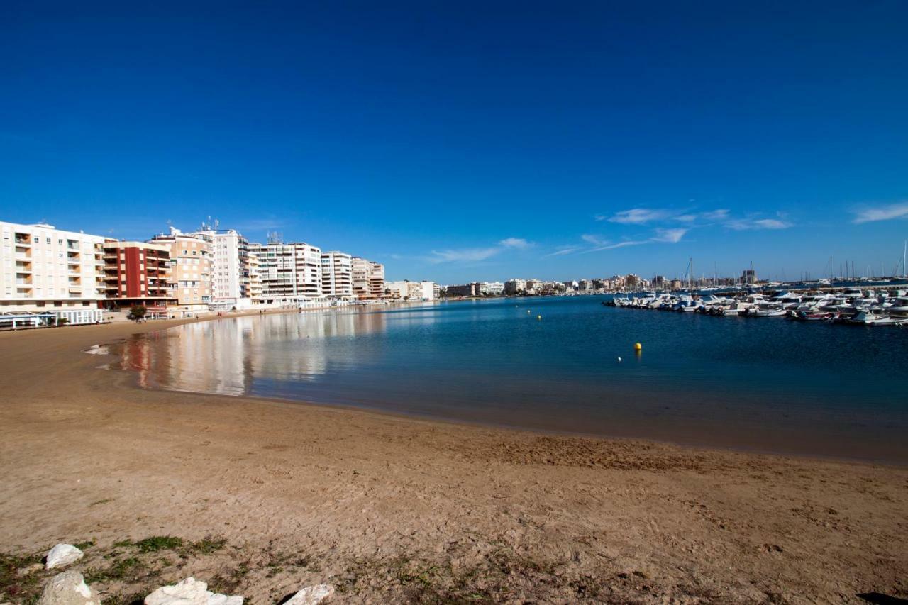 El Apartamento De Maria Jose Lejlighed Torrevieja Eksteriør billede